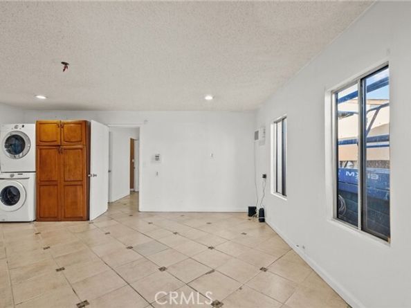 15430 Parthenia Street, North Hills (los Angeles) CA 91343