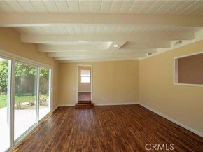 6911 Enfield Avenue, Reseda (los Angeles) CA 91335