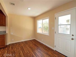 6911 Enfield Avenue, Reseda (los Angeles) CA 91335