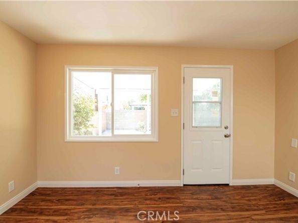 6911 Enfield Avenue, Reseda (los Angeles) CA 91335