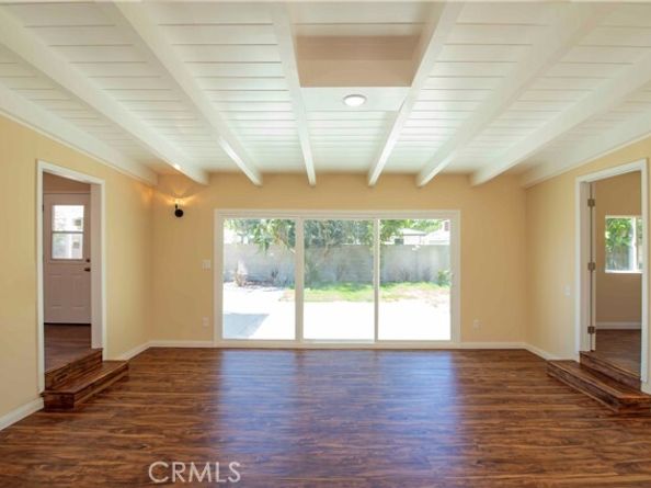 6911 Enfield Avenue, Reseda (los Angeles) CA 91335