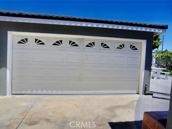 1526 Lakme Avenue, Wilmington (los Angeles) CA 90744