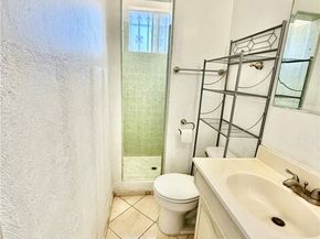 1526 Lakme Avenue, Wilmington (los Angeles) CA 90744