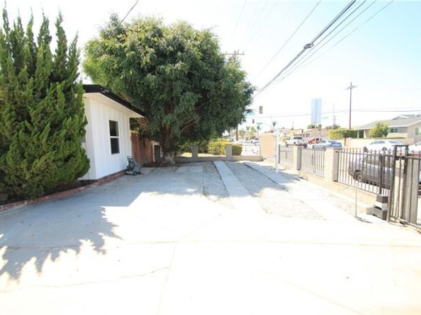 3246 W 135th Street, Hawthorne CA 90250