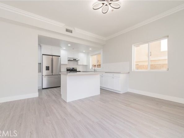 5719 Camellia Avenue 102, North Hollywood (los Angeles) CA 91601