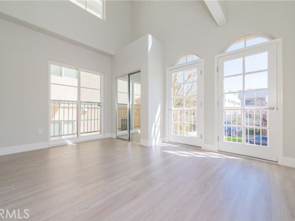 5719 Camellia Avenue 102, North Hollywood (los Angeles) CA 91601