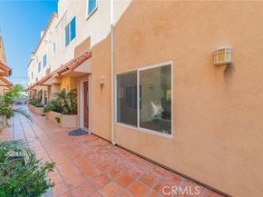 5719 Camellia Avenue 102, North Hollywood (los Angeles) CA 91601