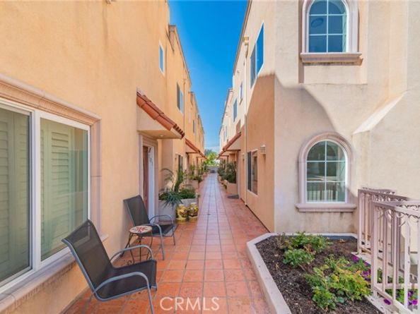 5719 Camellia Avenue 102, North Hollywood (los Angeles) CA 91601