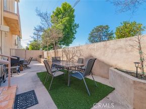 5719 Camellia Avenue 102, North Hollywood (los Angeles) CA 91601