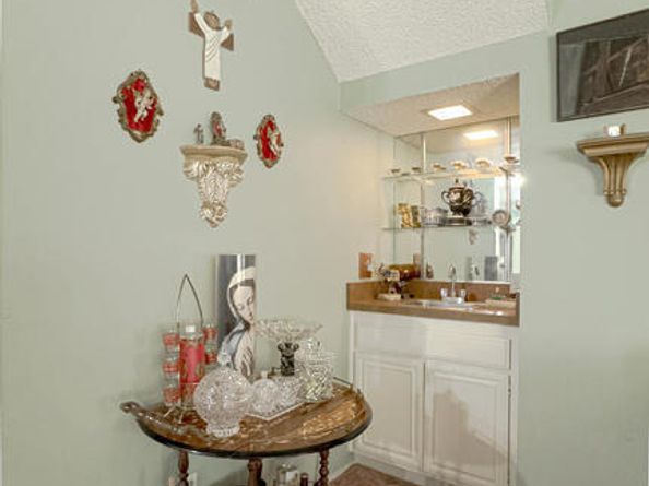 9763 Reseda Boulevard 83, Northridge (los Angeles) CA 91324