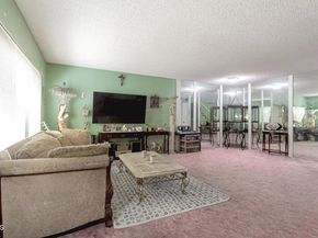 9763 Reseda Boulevard 83, Northridge (los Angeles) CA 91324