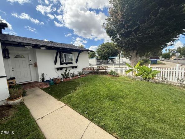 22158 Elkwood Street, Canoga Park (los Angeles) CA 91304