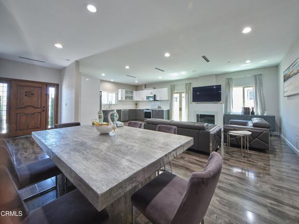 11045 Califa Street, North Hollywood (los Angeles) CA 91601