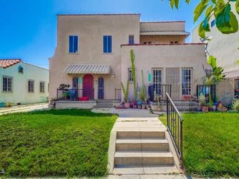 833 Ridgewood Place