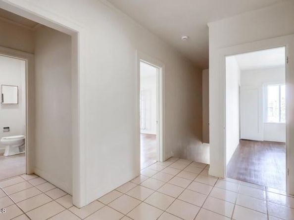 833 Ridgewood Place, Los Angeles CA 90038