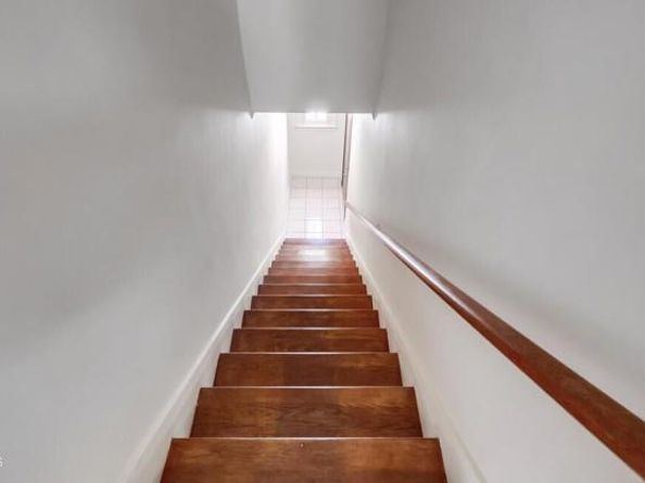 833 Ridgewood Place, Los Angeles CA 90038