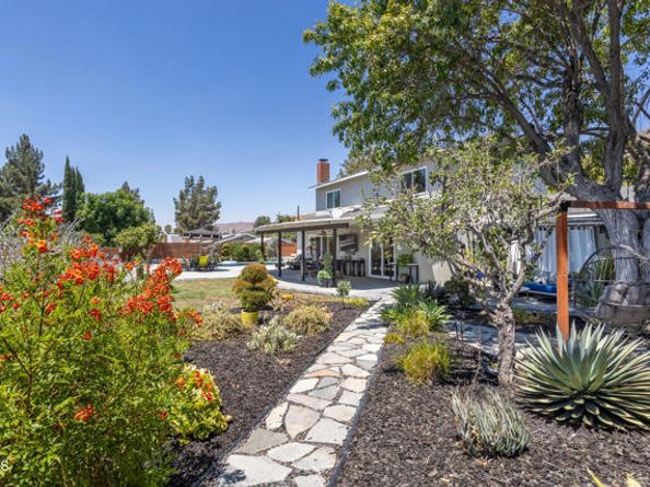 10584 KURT Street, Sylmar (los Angeles) CA 91342