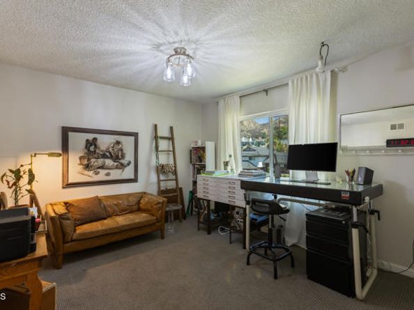 10584 KURT Street, Sylmar (los Angeles) CA 91342