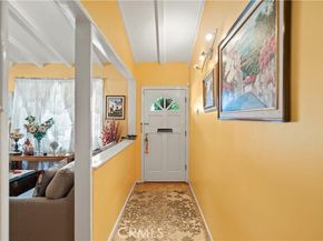 5737 Denny, North Hollywood (los Angeles) CA 91601