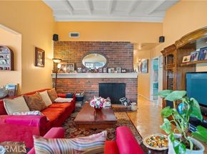 5737 Denny, North Hollywood (los Angeles) CA 91601