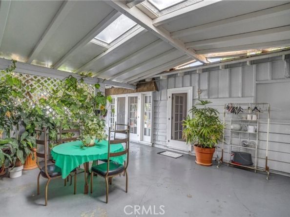 5737 Denny, North Hollywood (los Angeles) CA 91601