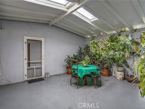 5737 Denny, North Hollywood (los Angeles) CA 91601