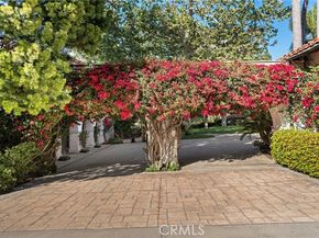 1875 La Cuesta, Tustin CA 92705