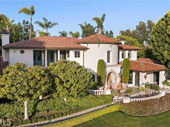 1875 La Cuesta, Tustin CA 92705