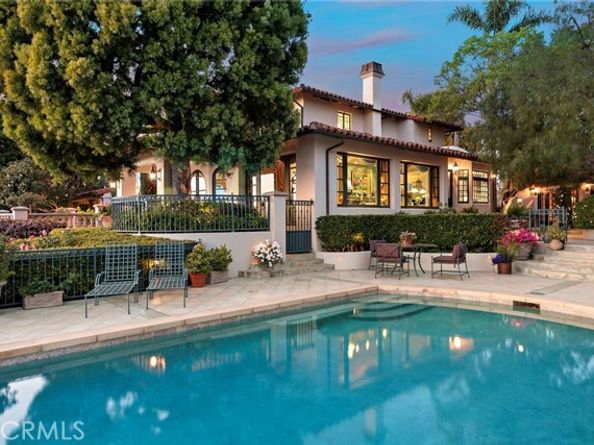1875 La Cuesta, Tustin CA 92705