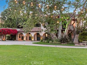 1875 La Cuesta, Tustin CA 92705