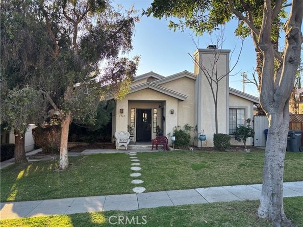 1965 Saint Louis Avenue, Signal Hill CA 90755