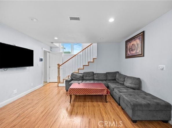 1118 256th Street, Harbor City (los Angeles) CA 90710