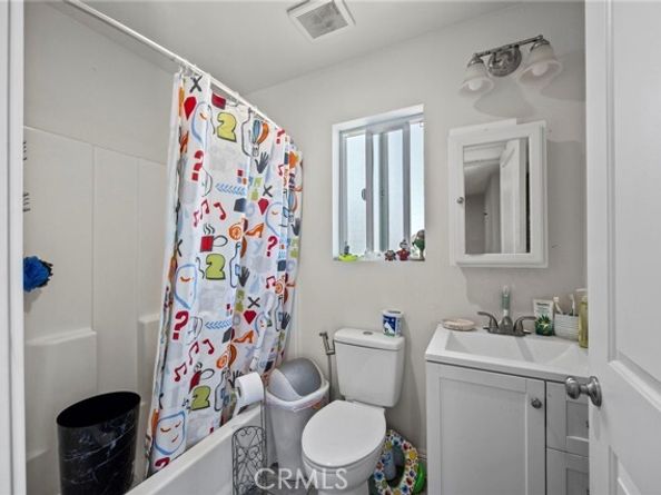 1118 256th Street, Harbor City (los Angeles) CA 90710
