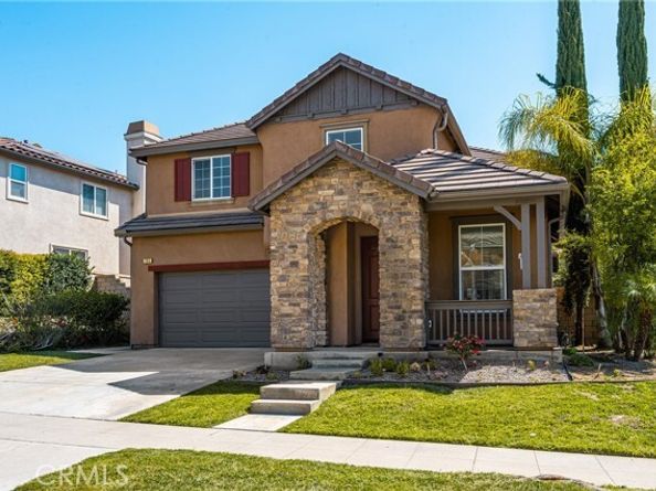 705 E Lemon Swirl, Azusa CA 91702