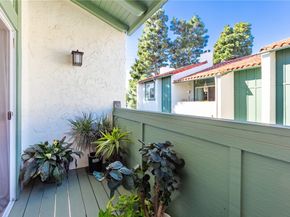 4938 McConnell Avenue, Los Angeles CA 90066