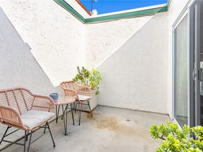 4938 McConnell Avenue, Los Angeles CA 90066