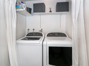 4938 McConnell Avenue, Los Angeles CA 90066