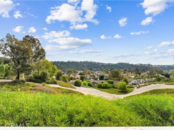 21642 Montbury, Lake Forest (el Toro) CA 92630