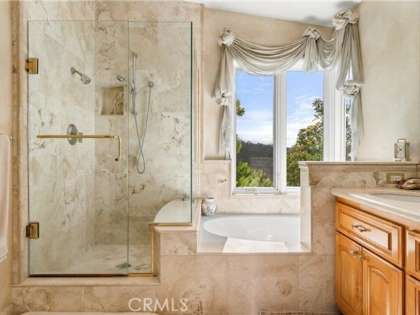 21642 Montbury, Lake Forest (el Toro) CA 92630