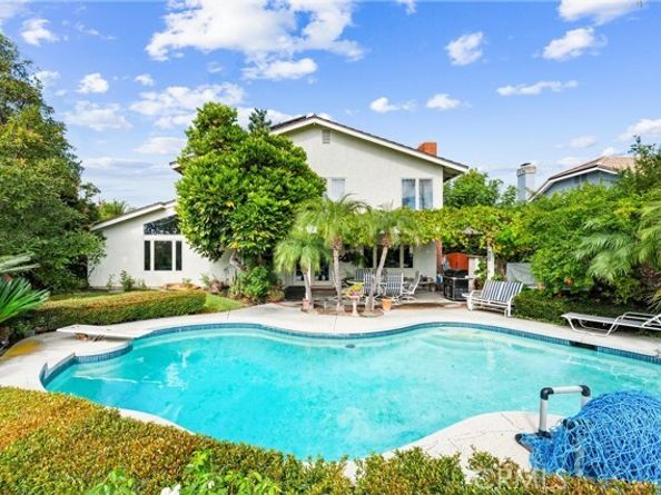 21642 Montbury, Lake Forest (el Toro) CA 92630