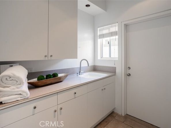 1535 Dolphin Terrace, Corona Del Mar (newport Beach) CA 92625