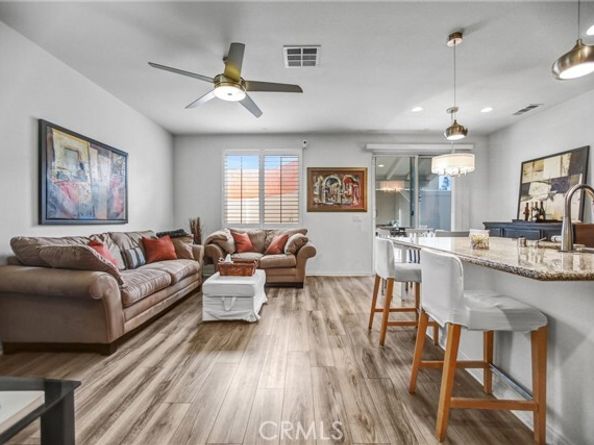 14609 W Del Playa Street, Panorama City (los Angeles) CA 91402