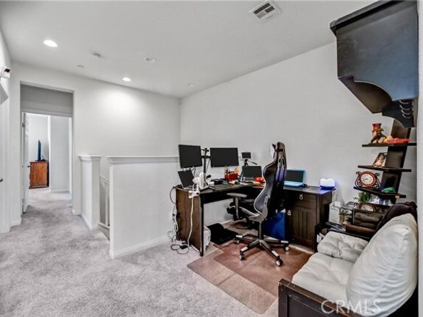 14609 W Del Playa Street, Panorama City (los Angeles) CA 91402