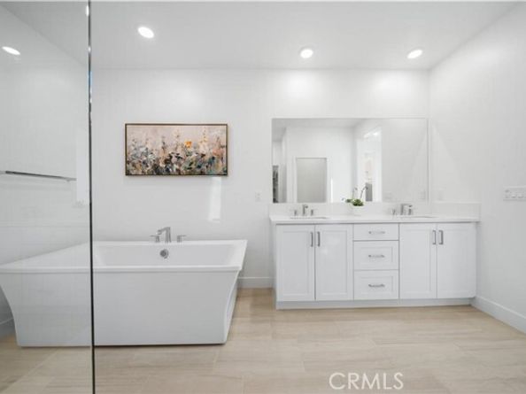 205 Culture, Irvine CA 92618