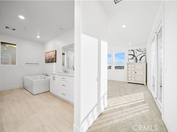 205 Culture, Irvine CA 92618