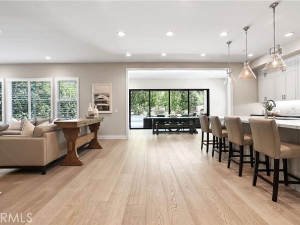 12 Lontano, Lake Forest (el Toro) CA 92630