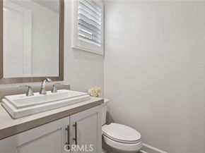 12 Lontano, Lake Forest (el Toro) CA 92630