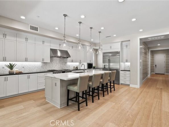 12 Lontano, Lake Forest (el Toro) CA 92630
