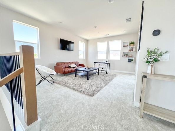 331 Newton, Lake Forest (el Toro) CA 92630