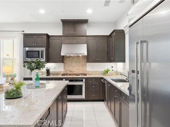 37 Castellana, Lake Forest (el Toro) CA 92630